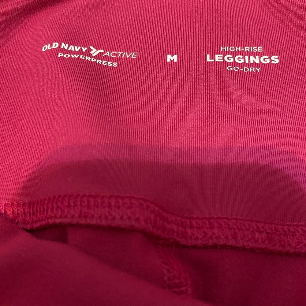 Women’s athletic leggings L